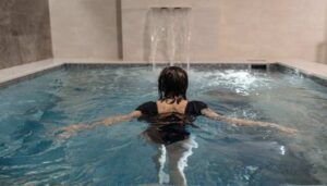 918295-pool-zee364