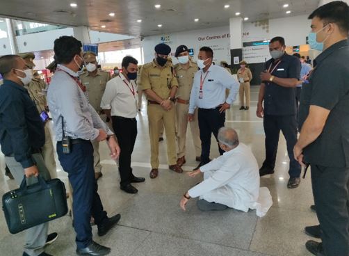 BHUPESH BAGHEL NE DIYA DHARNA