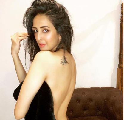 chahat khanna