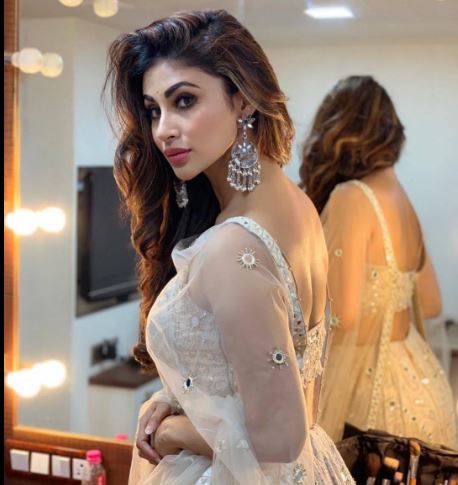 mouni roy